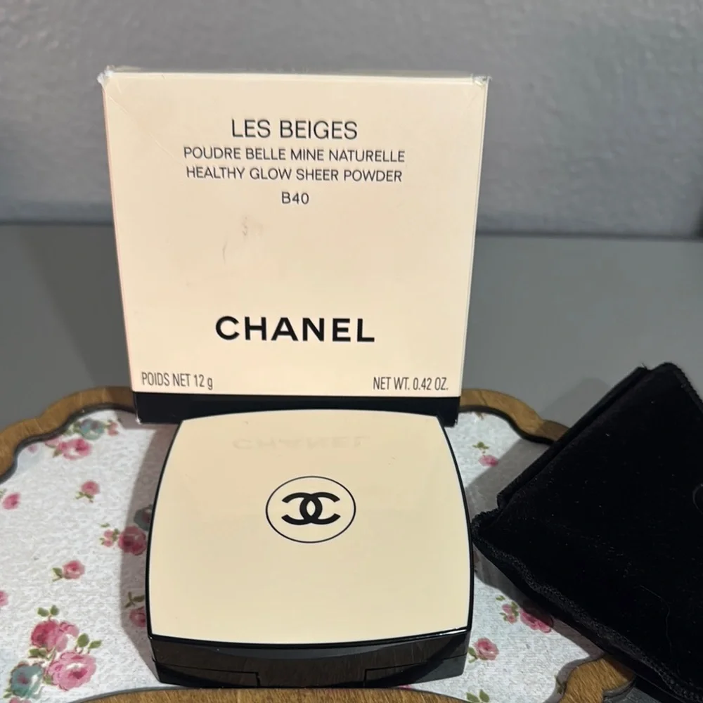 CHANEL Les Beiges Healthy Glow Sheer Powder B40 - Beige